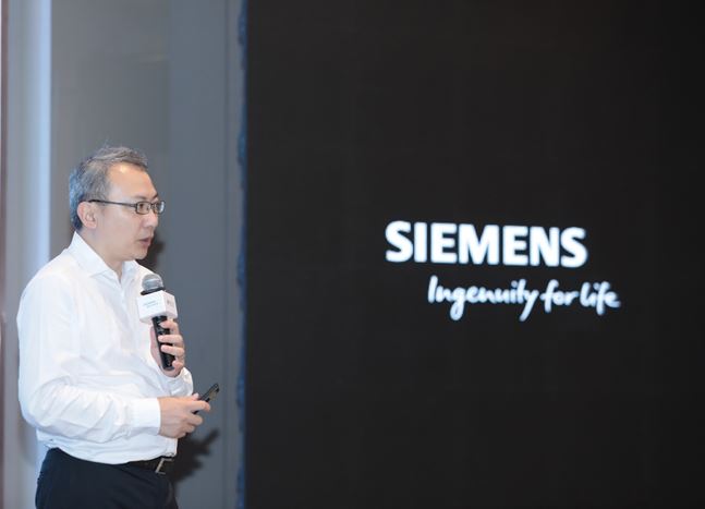 1565762358487014261.jpg ieee07.jpg